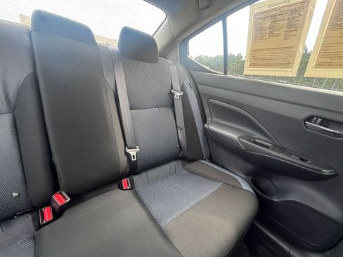 Used 2025 Nissan Versa SV FWD image 36