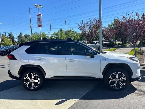 Certified 2022 Toyota RAV4 XSE AWD/4WD image 6