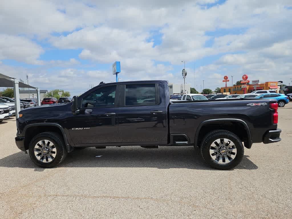 Used 2024 Chevrolet Silverado 2500 Custom w/ Custom Convenience Package AWD/4WD image 5