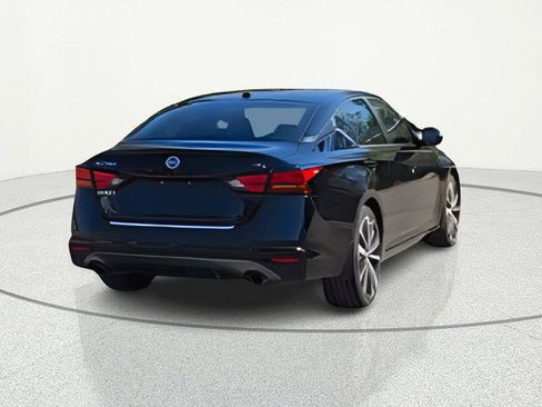 Used 2022 Nissan Altima 2.5 SR image 11