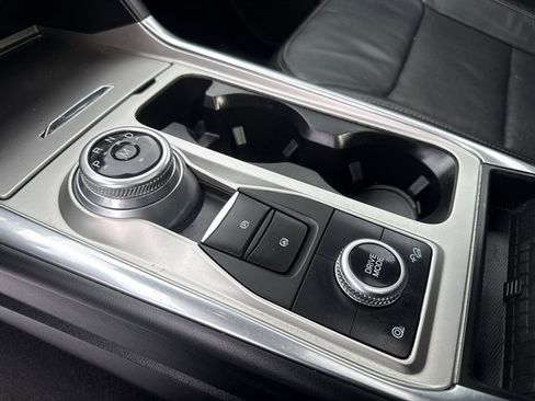 Used 2020 Ford Explorer Limited w/ Hybrid Equipment Group 310A image 20