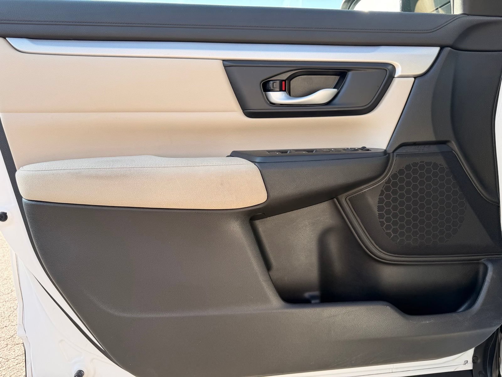 Used 2019 Honda CR-V LX image 13