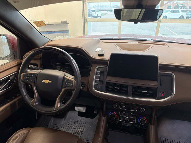 Used 2023 Chevrolet Suburban High Country w/ Advanced Technology Package AWD/4WD image 32