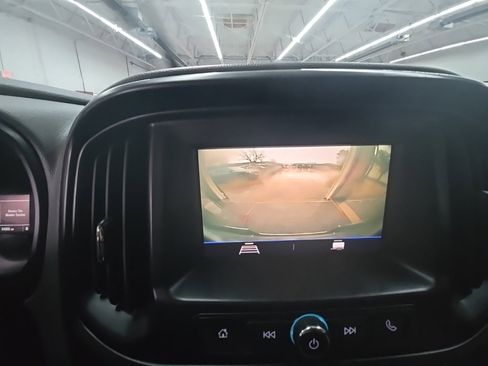 Used 2020 Chevrolet Colorado W/T image 21