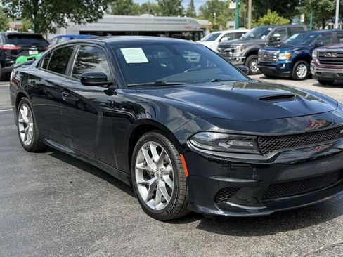 Used 2023 Dodge Charger GT RWD image 3