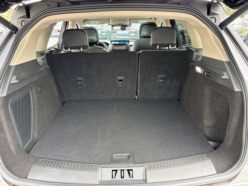 New 2025 Lincoln Corsair Grand Touring image 9