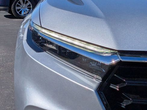 Used 2023 Honda CR-V EX-L image 10