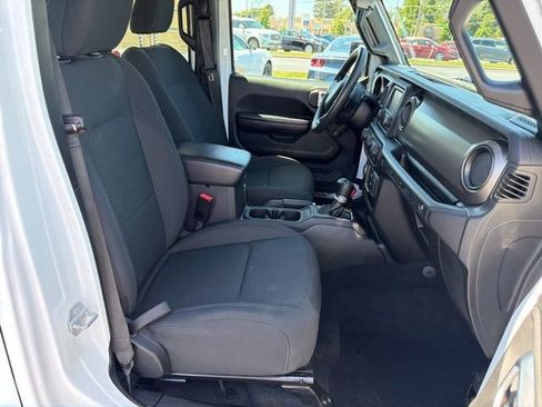 Used 2020 Jeep Wrangler Unlimited Sport AWD/4WD image 17