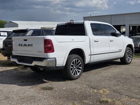 Used 2025 RAM 1500 Limited AWD/4WD image 9