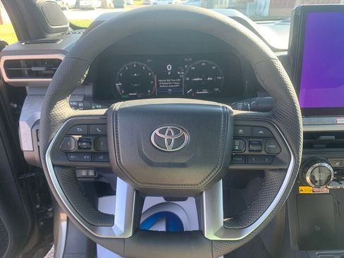 New 2025 Toyota Tacoma Trailhunter image 17