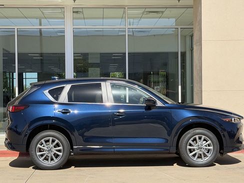 New 2025 MAZDA CX-5 AWD 2.5 S w/ Preferred Package image 3