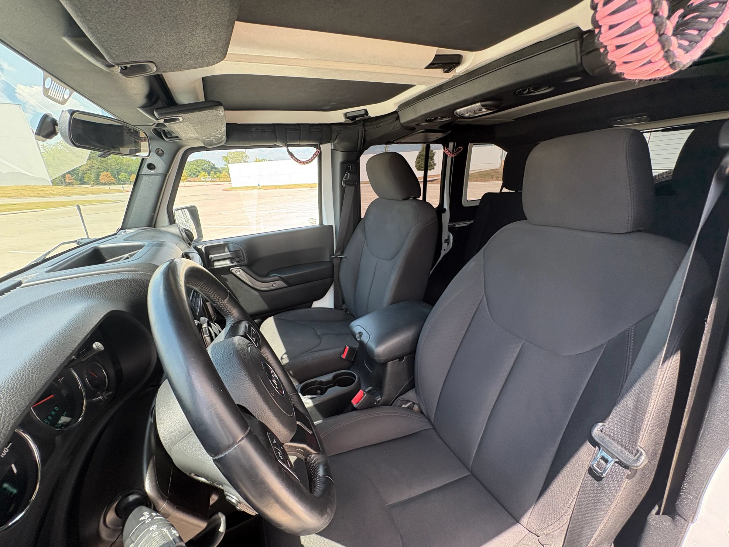 Used 2016 Jeep Wrangler Unlimited Sport w/ Connectivity Group AWD/4WD image 24