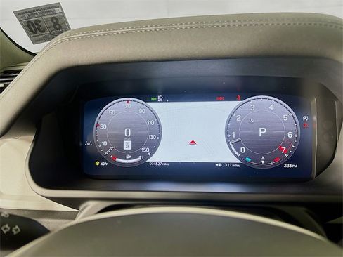 Used 2025 Land Rover Defender 110 S image 13