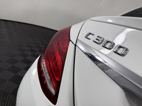 Used 2015 Mercedes-Benz C 300 4MATIC Sedan image 11