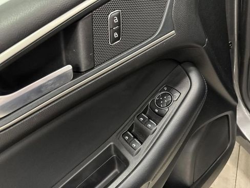 Used 2024 Ford Edge SEL image 27