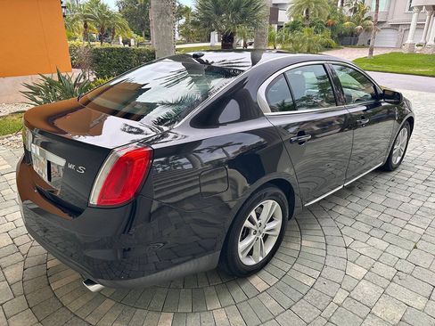 Used 2009 Lincoln MKS FWD image 32