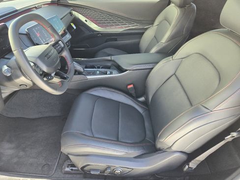 New 2024 Dodge Charger R/T w/ Plus Group image 9