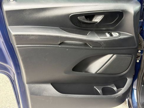 Used 2022 Mercedes-Benz Metris image 20