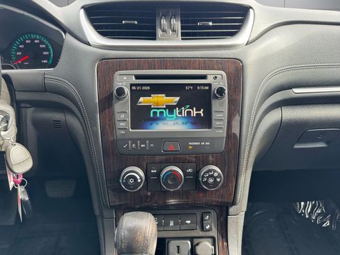 Used 2016 Chevrolet Traverse LT w/ Style and Technology Package AWD/4WD image 15
