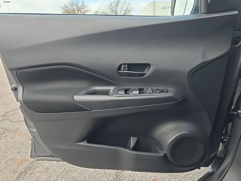 Used 2024 Nissan Kicks S image 26