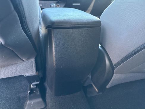 Used 2014 Toyota RAV4 XLE image 12