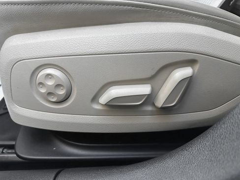 Used 2021 Audi A4 2.0T Premium w/ Convenience Package image 26