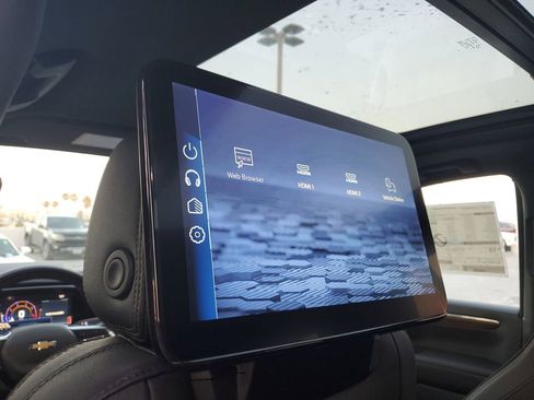 New 2026 Chevrolet Tahoe High Country AWD/4WD image 18
