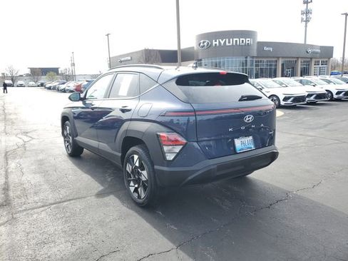 Used 2025 Hyundai Kona SEL image 3