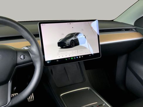 Used 2022 Tesla Model Y Performance AWD/4WD image 6