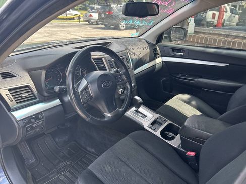 Used 2014 Subaru Outback 2.5i Premium AWD/4WD image 10