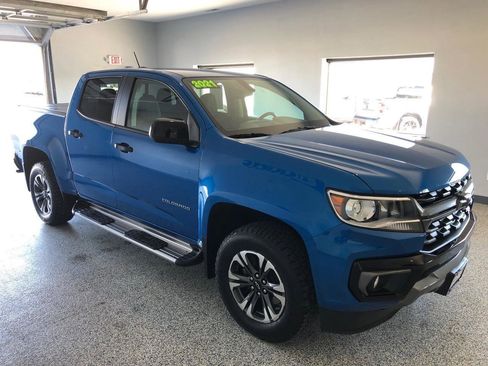 Used 2021 Chevrolet Colorado Z71 AWD/4WD image 5