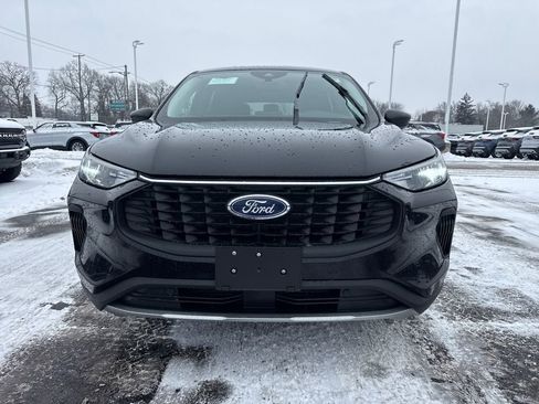 Used 2025 Ford Escape Active image 3