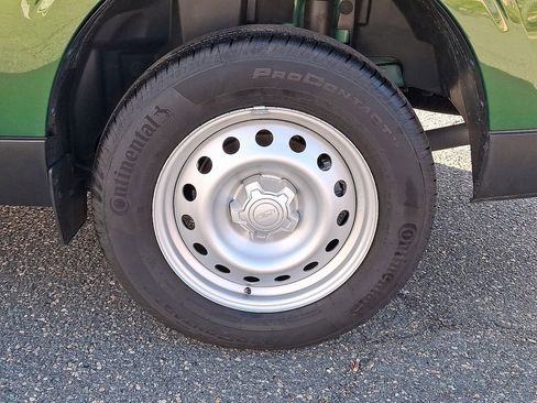 Used 2025 Ford Maverick XL w/ 4K Tow Package image 12