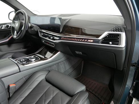 Used 2024 BMW X5 xDrive50e w/ Parking Assistance Package image 18