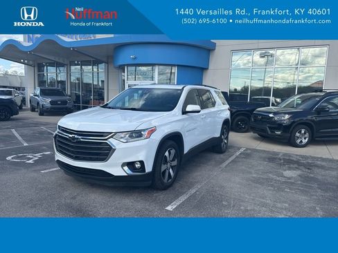 Used 2020 Chevrolet Traverse LT w/ LT Premium Package image 1