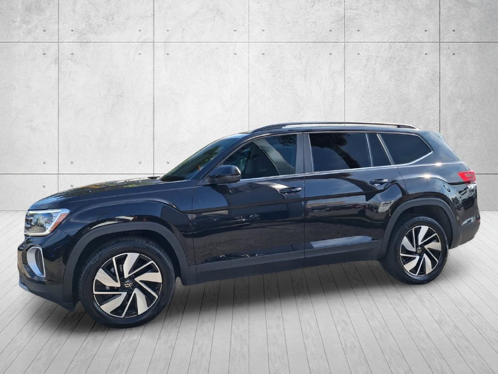Used 2026 Volkswagen Atlas SE FWD image 1