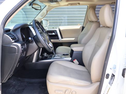 Used 2018 Toyota 4Runner Limited AWD/4WD image 11