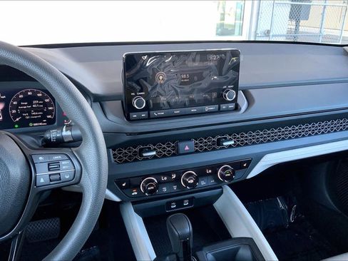 Used 2025 Honda Accord SE image 6