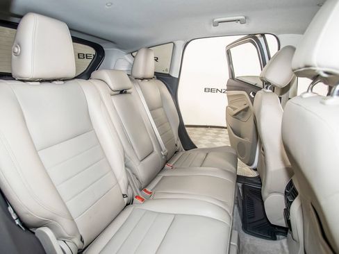 Used 2013 Ford C-MAX SEL FWD image 15