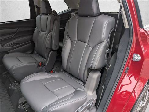 Used 2026 Subaru Ascent Limited AWD/4WD image 17