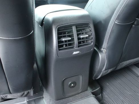 Used 2023 Ford Escape Platinum AWD/4WD image 35