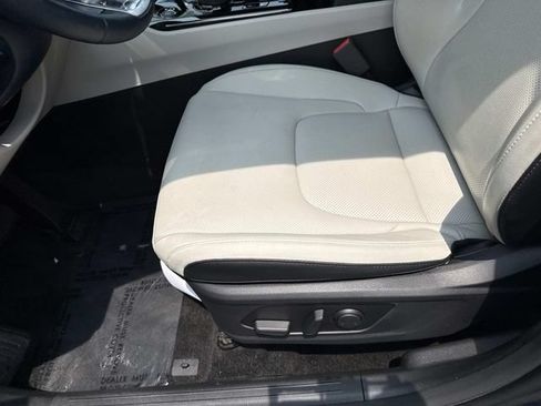 Used 2023 Kia Sportage EX AWD/4WD image 15