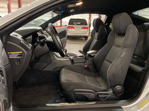 Used 2015 Hyundai Genesis 3.8 image 9