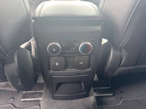 Used 2022 Ford Explorer XLT w/ Equipment Group 202A RWD image 13
