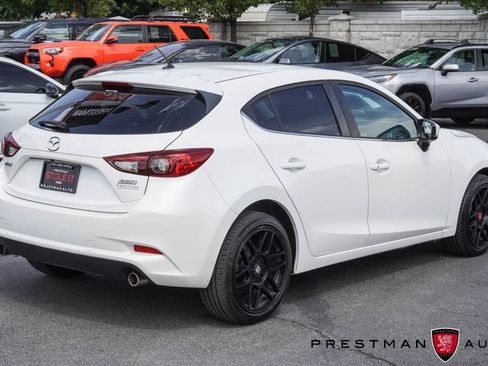 Used 2018 MAZDA MAZDA3 Touring FWD image 13