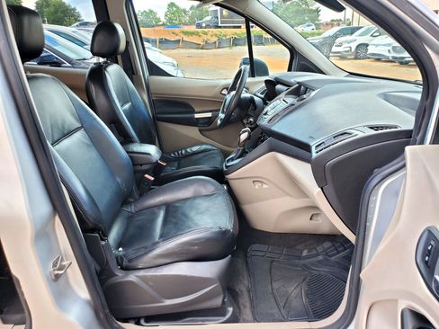Used 2014 Ford Transit Connect XLT FWD image 2