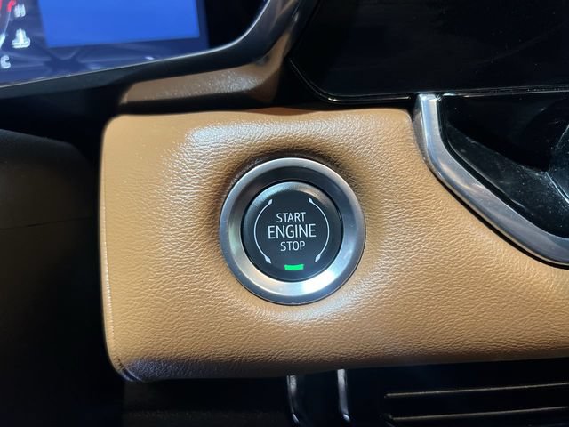 Certified 2024 GMC Canyon AT4 w/ Technology Package AWD/4WD image 16