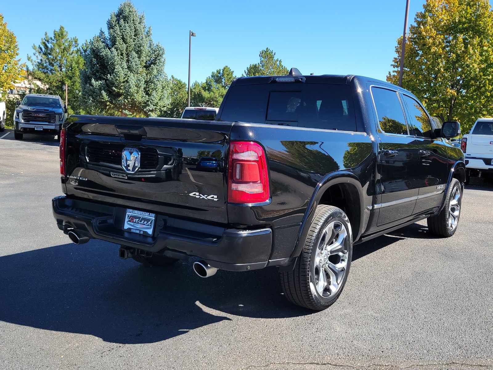 Used 2023 RAM 1500 Limited AWD/4WD image 3