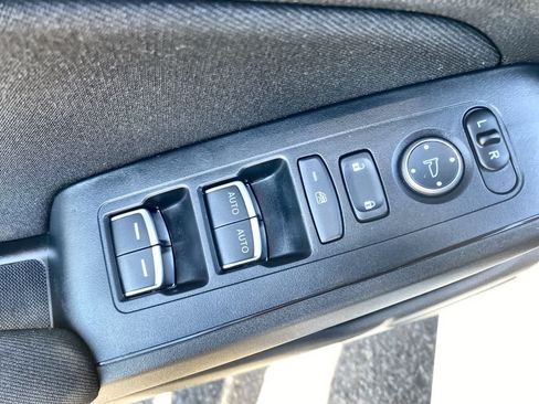 Used 2024 Honda Civic Sport image 13