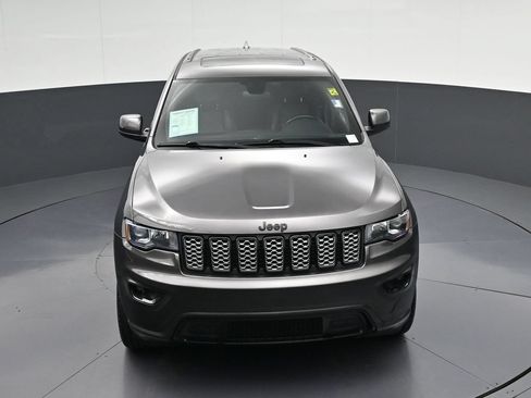 Used 2021 Jeep Grand Cherokee Laredo X RWD image 25